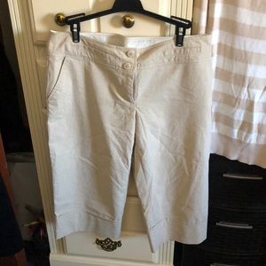 Front zip/ button Capris